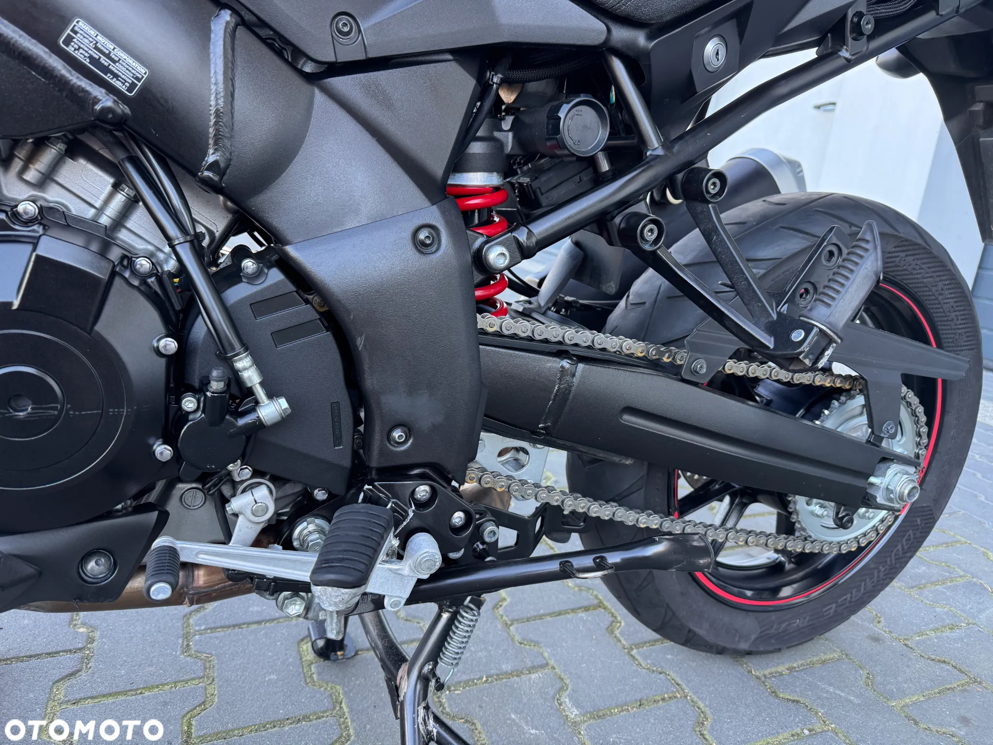 Suzuki V-STROM - 21