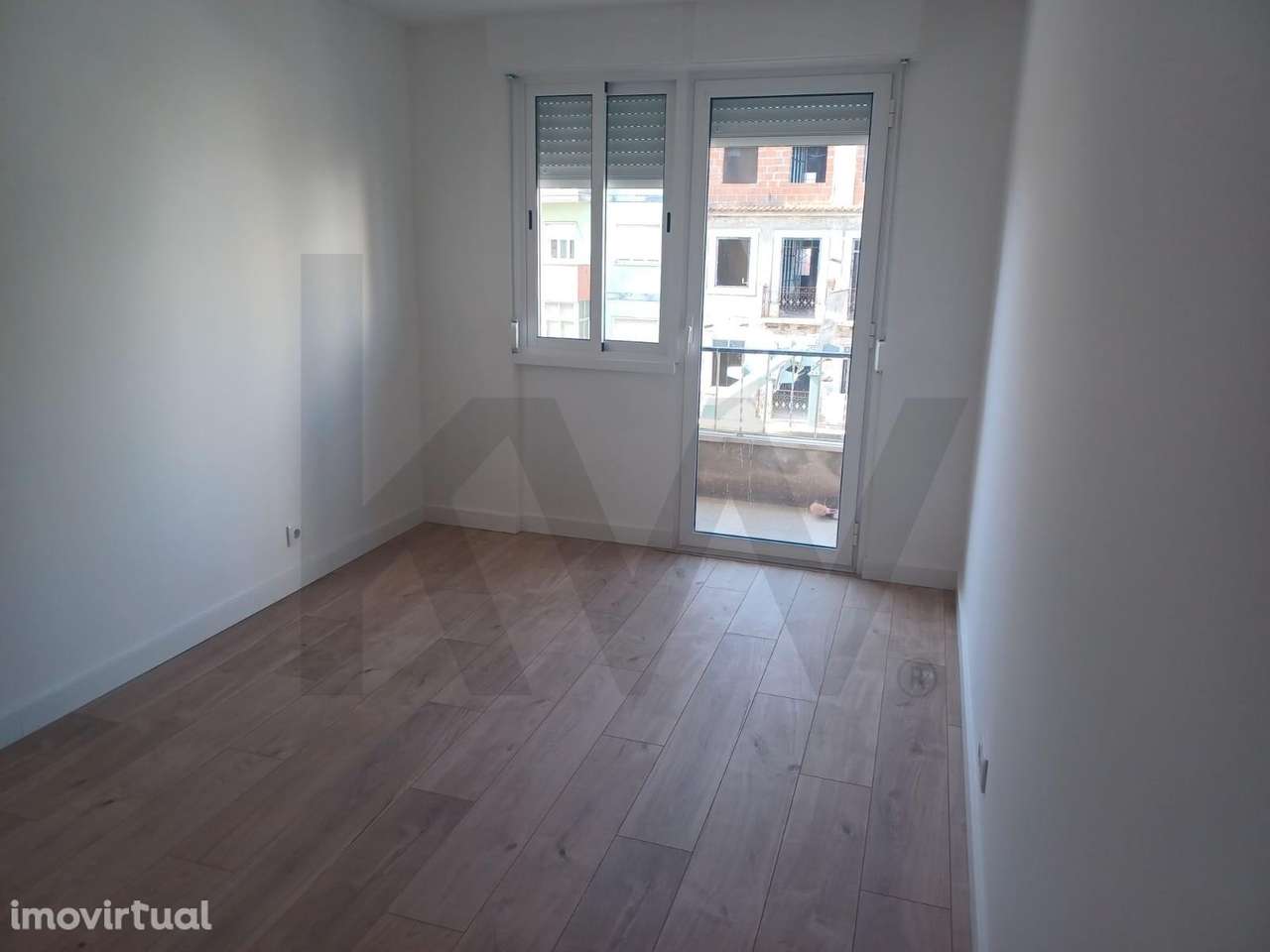 T3 Remodelado com Acabamentos Modernos-Queluz - Grande imagem: 5/8