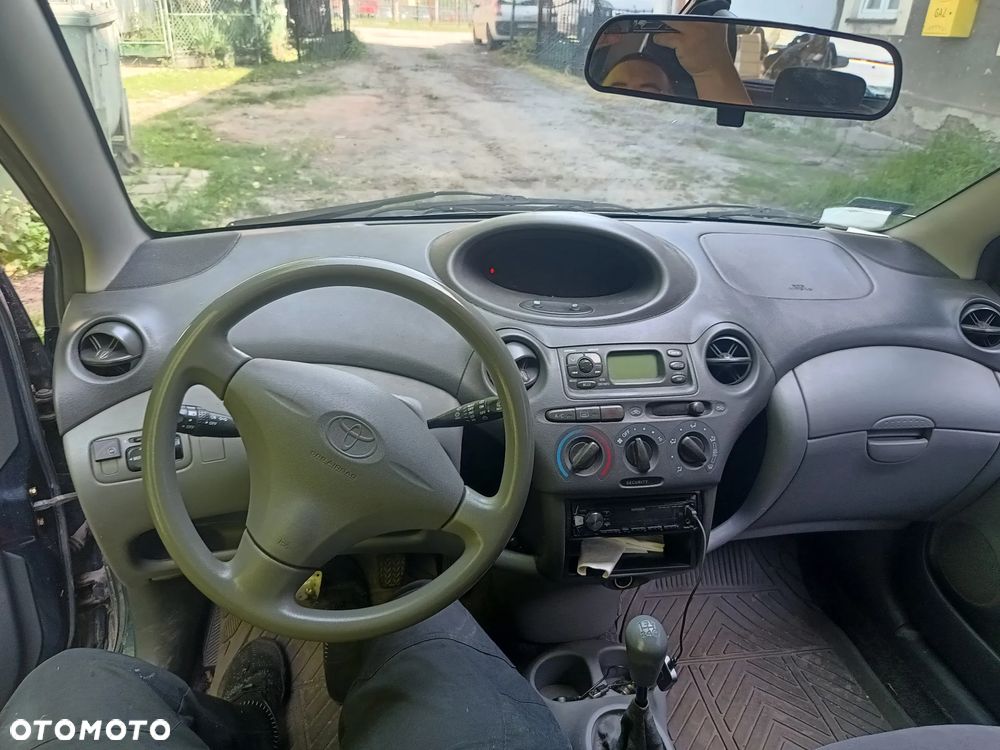 Toyota Yaris 1.3 Sol - 10