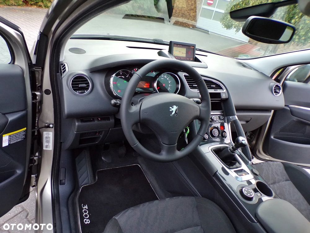Peugeot 3008 HDi 150 Allure - 15