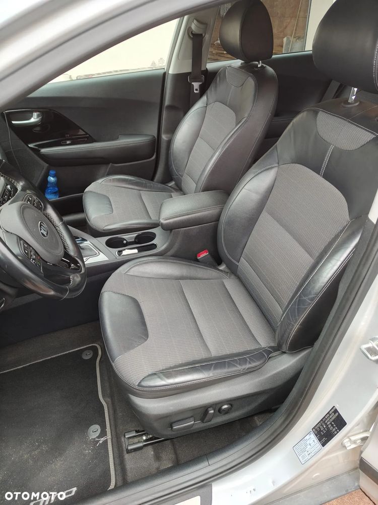 Kia Niro 1.6 GDI Hybrid L - 6