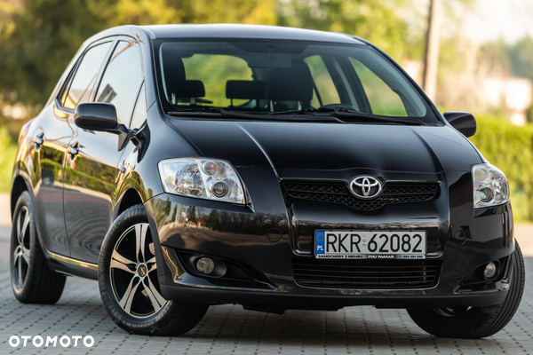 Toyota Auris 1.6 VVT-i Sol