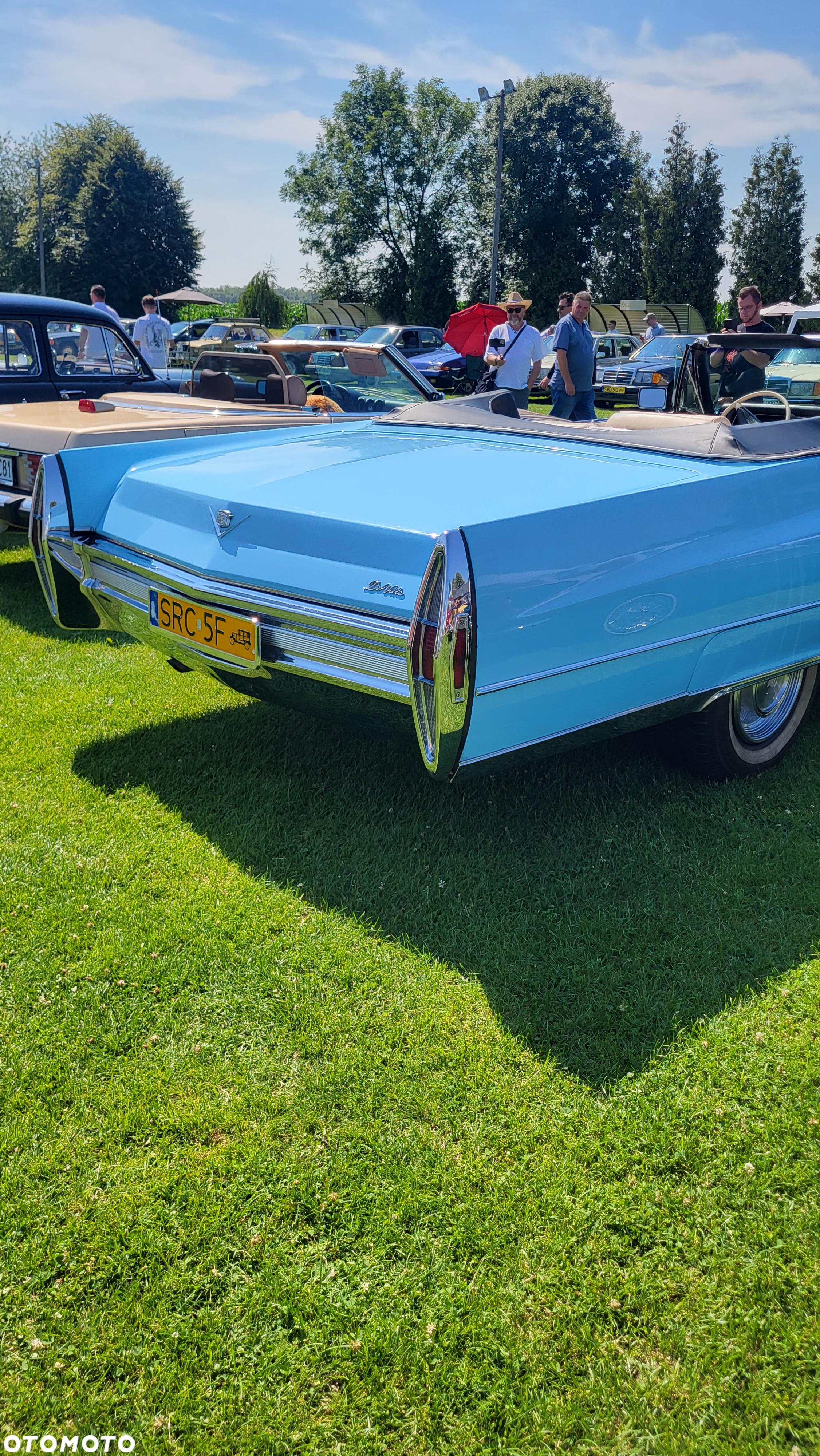 Cadillac Deville - 7