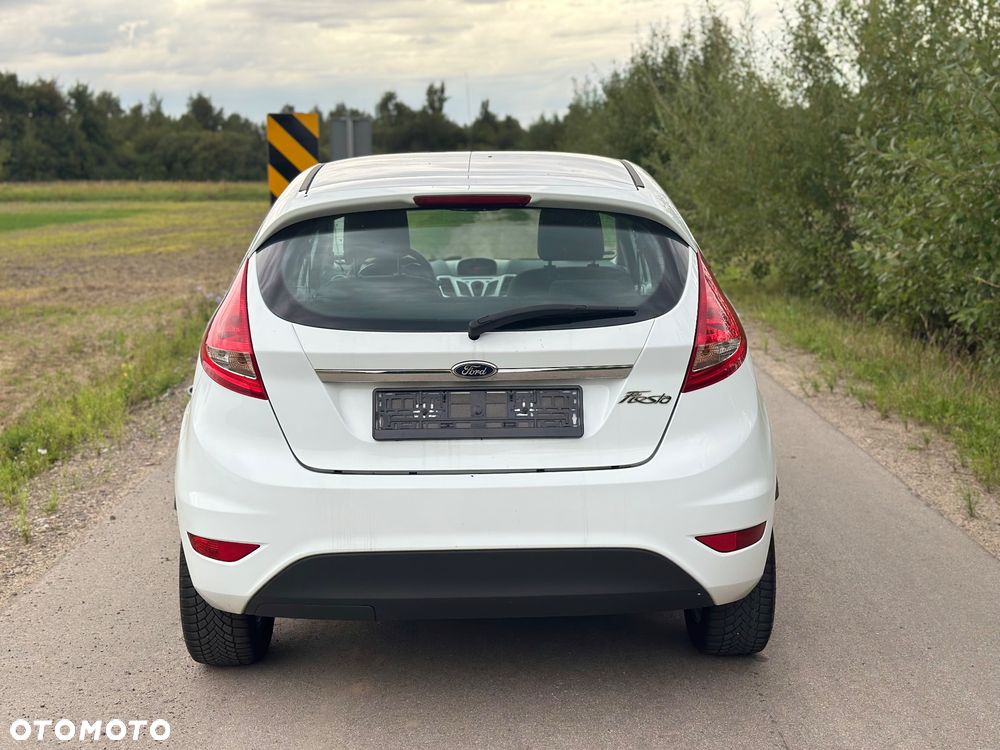 Ford Fiesta - 15