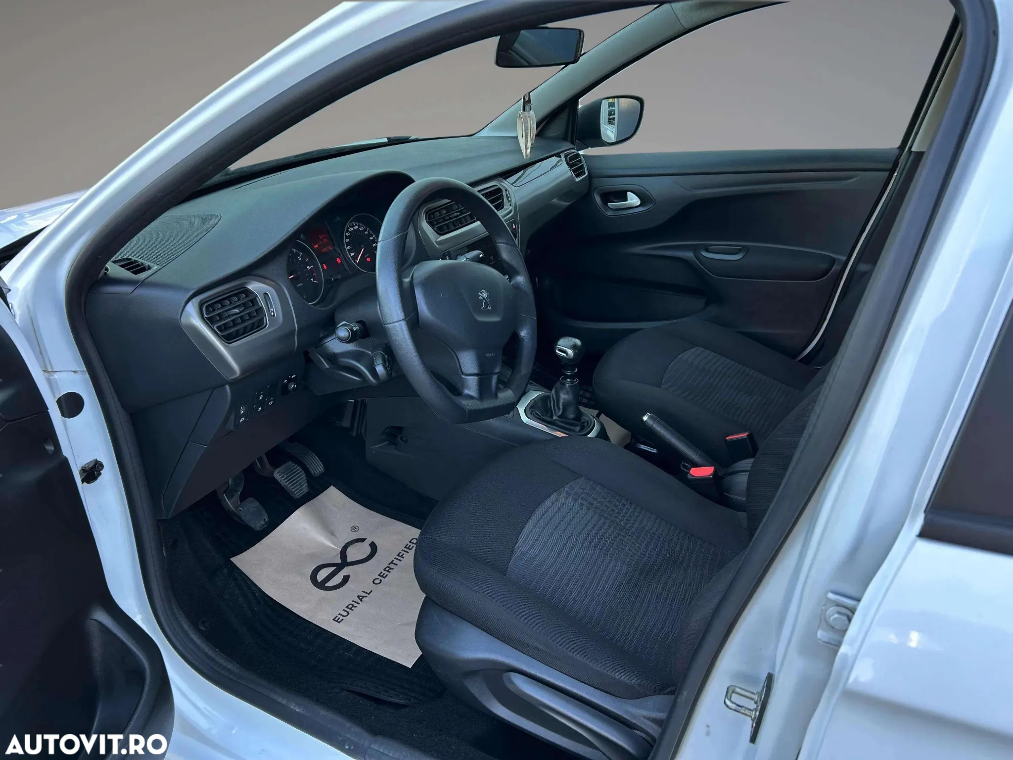 Peugeot 301 1.5 BlueHDI FAP Active - 6