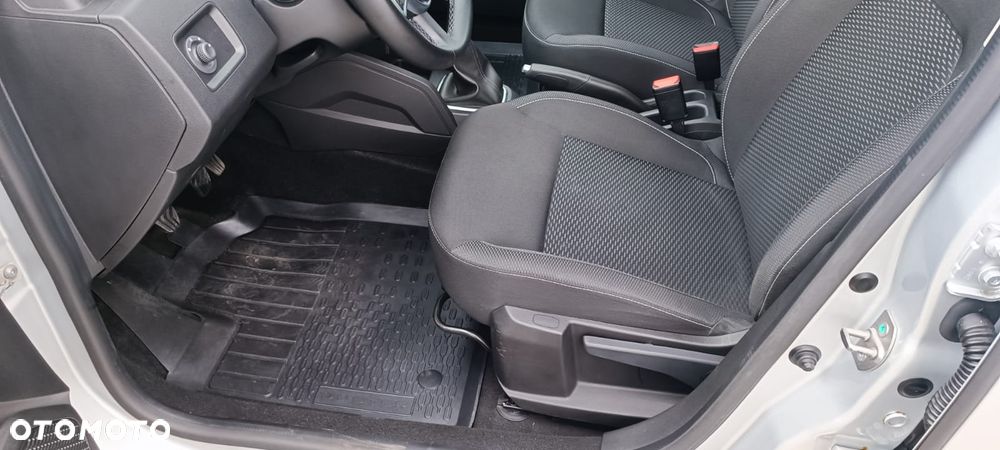 Dacia Duster 1.5 dCi Blackstorm 4x4 - 13