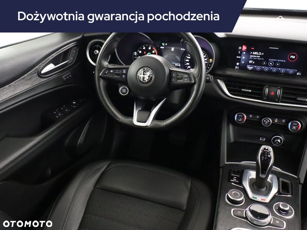 Alfa Romeo Stelvio - 9