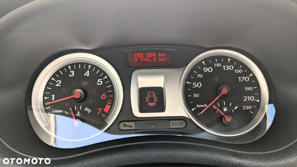 Renault Clio - 22