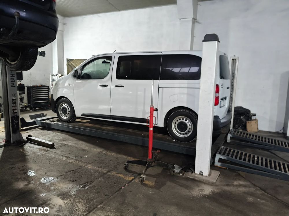 Toyota Proace 1,6-l-D-4D (5-Si.) Verso Family Comfort compact - 39