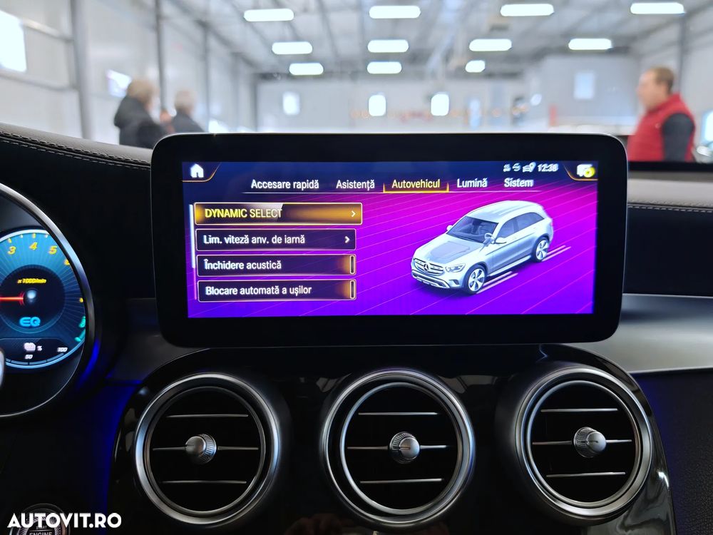 Mercedes-Benz GLC 300 e 4MATIC - 16