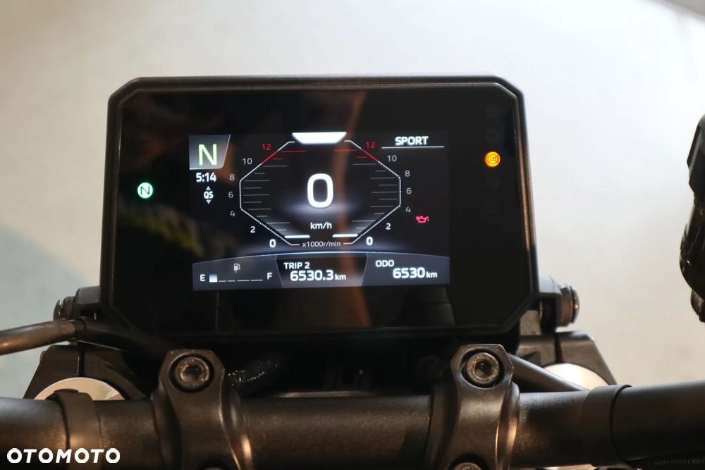 Yamaha MT - 7