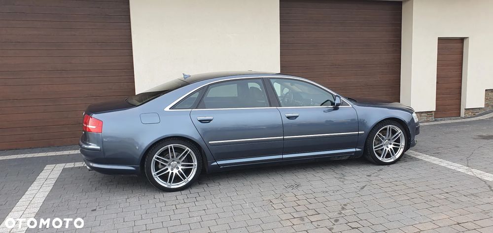 Audi A8 - 5