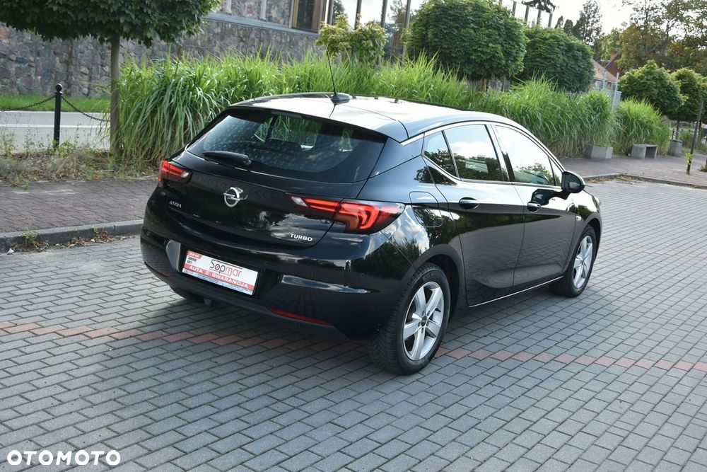 Opel Astra 1.4 T Enjoy S&S - 24
