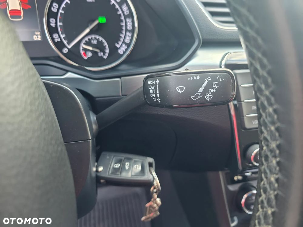 Skoda Superb 2.0 TDI Active DSG - 13