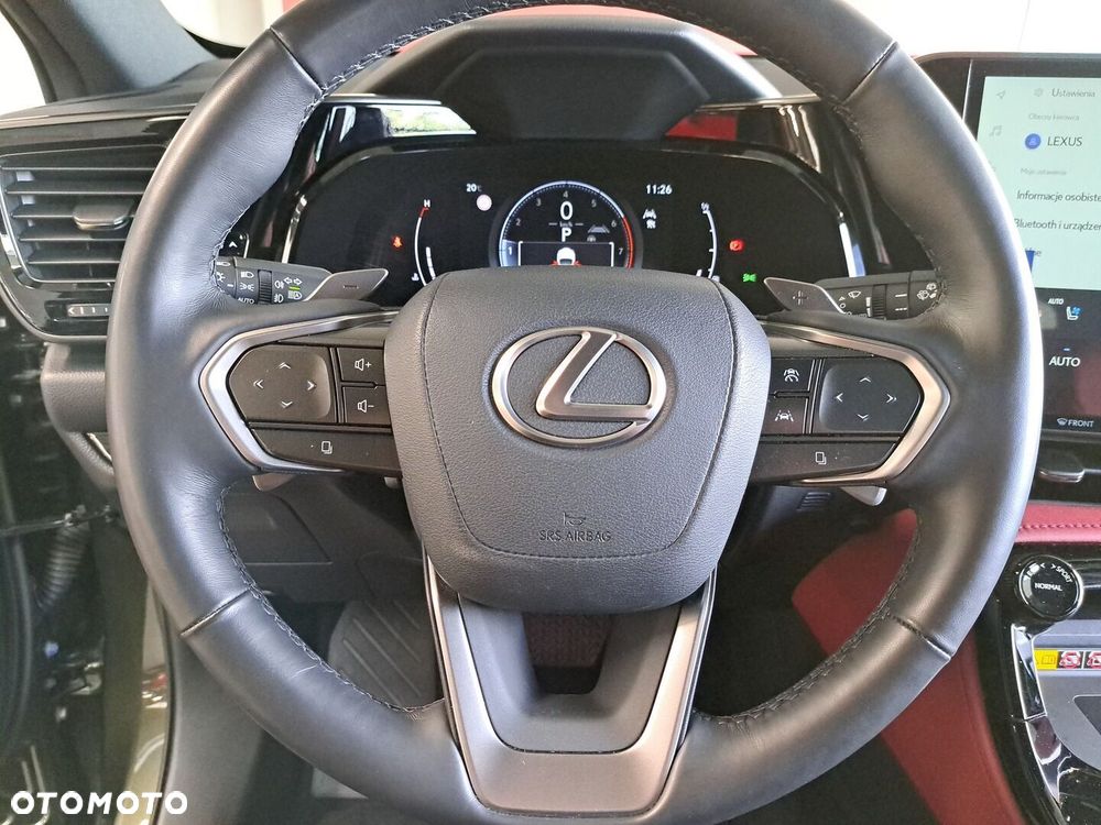 Lexus NX 350h Omotenashi AWD - 33