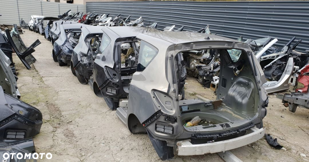 OPEL ZAFIRA C ASTRA J PANEL RADIA NAVI 650 - 2