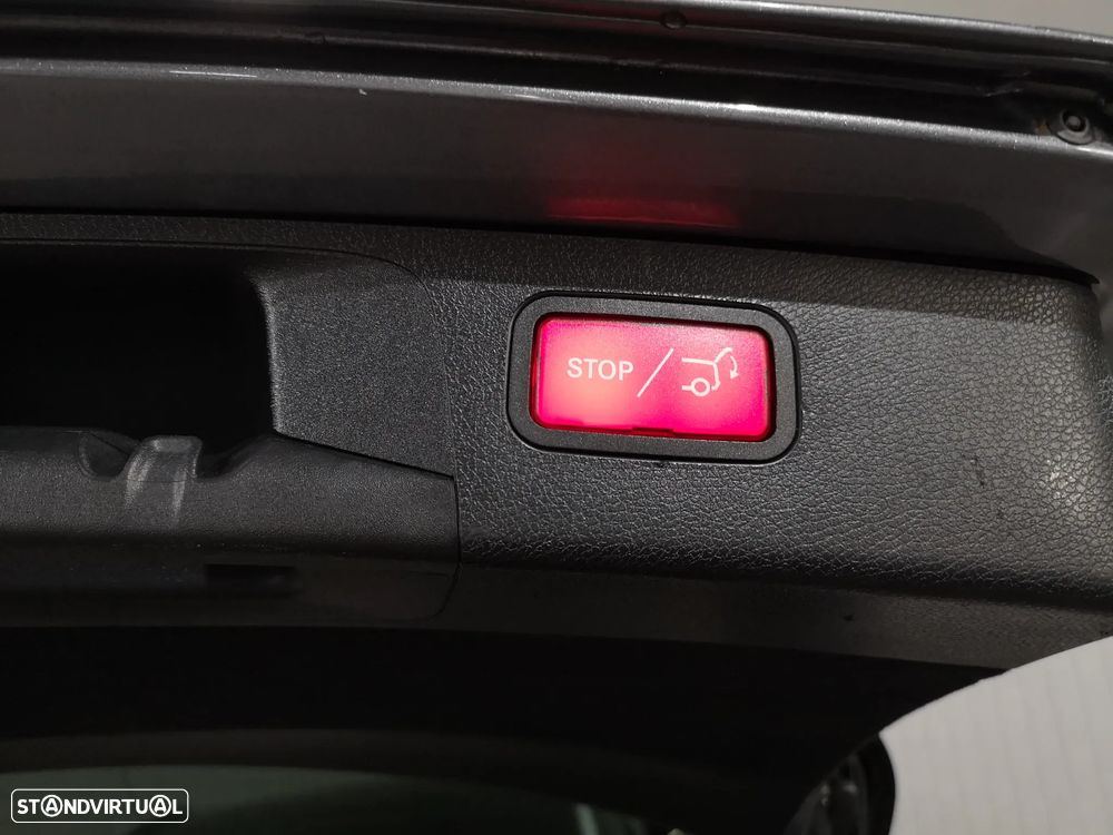 Mercedes-Benz E 220 CDi Avantgarde BE Auto. - 19