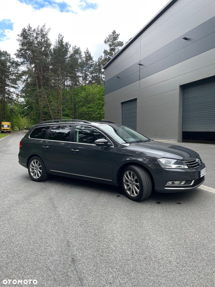 Volkswagen Passat 2.0 TDI Comfortline DSG - 6