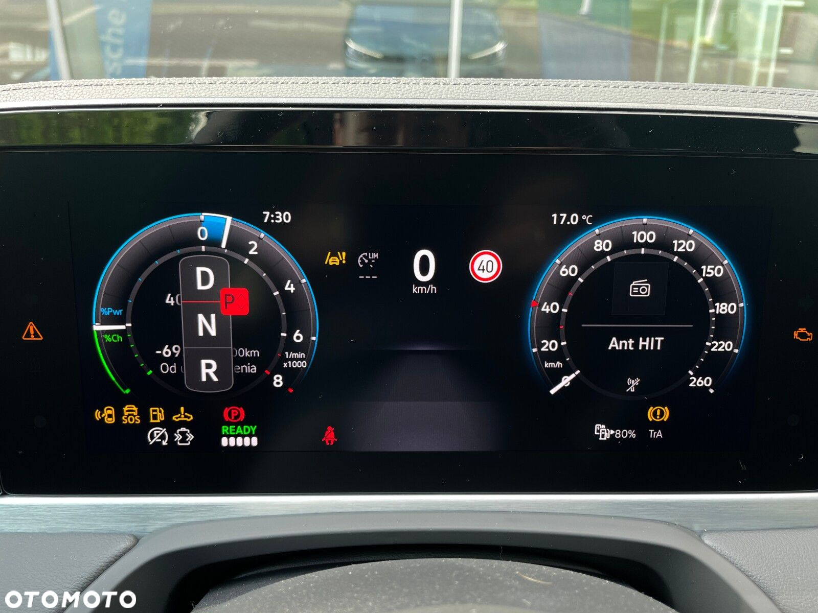 Volkswagen Passat - 11