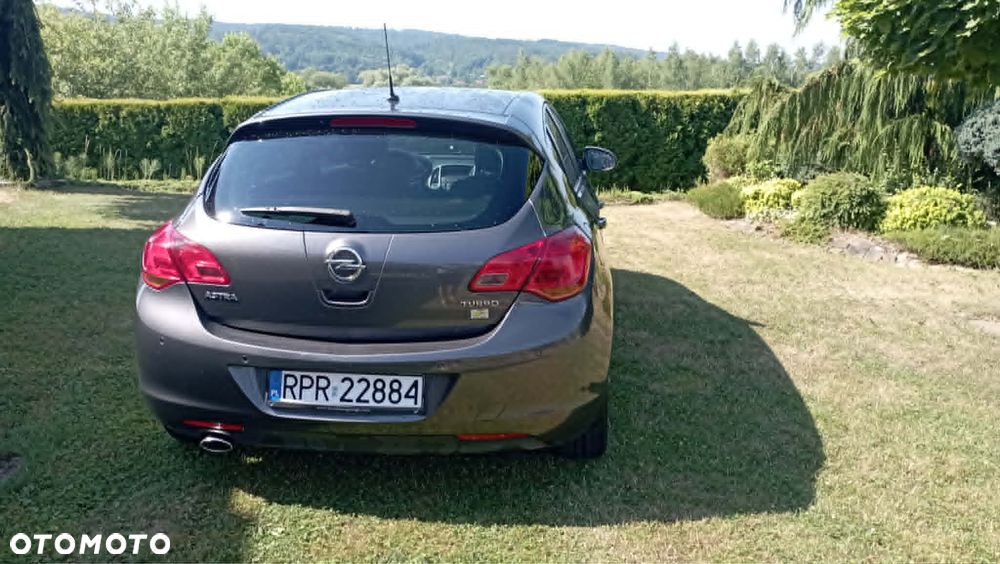 Opel Astra 1.4 T Enjoy EU6 - 4