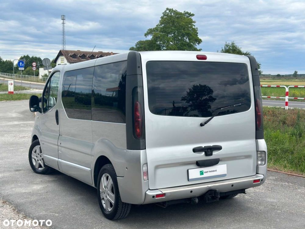 Opel Vivaro - 20