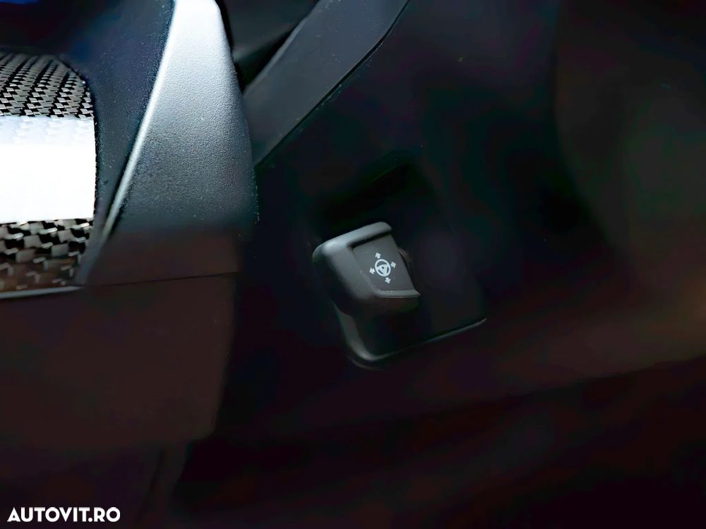 BMW Seria 5 520i Aut. - 36