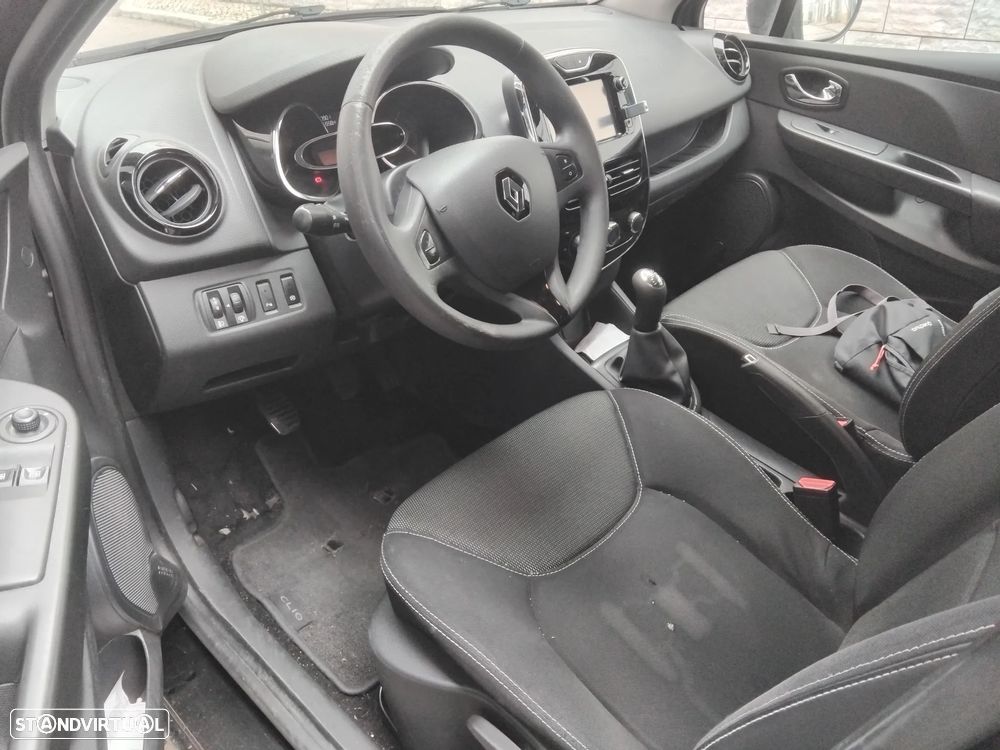 Renault Clio Sport Tourer 1.5 dCi - 5