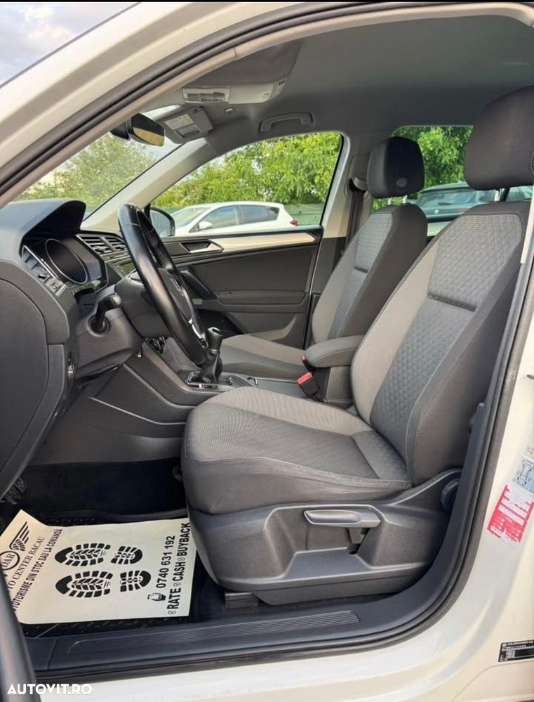 Volkswagen Tiguan - 12