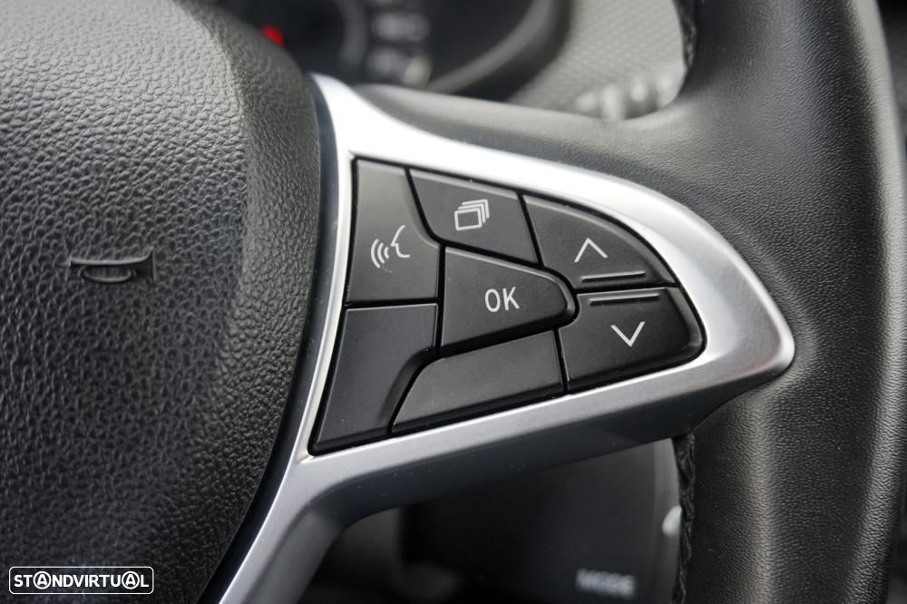 Dacia Sandero 1.0 SCe Essential - 11