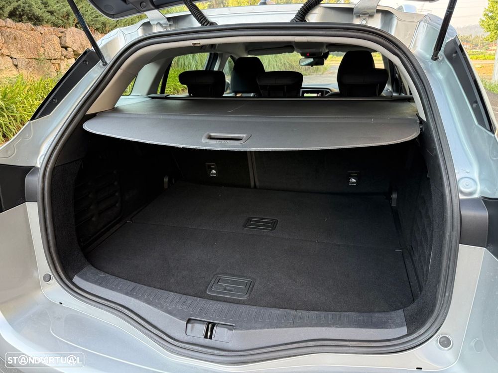 Renault Mégane Sport Tourer 1.5 Blue dCi Limited EDC - 19