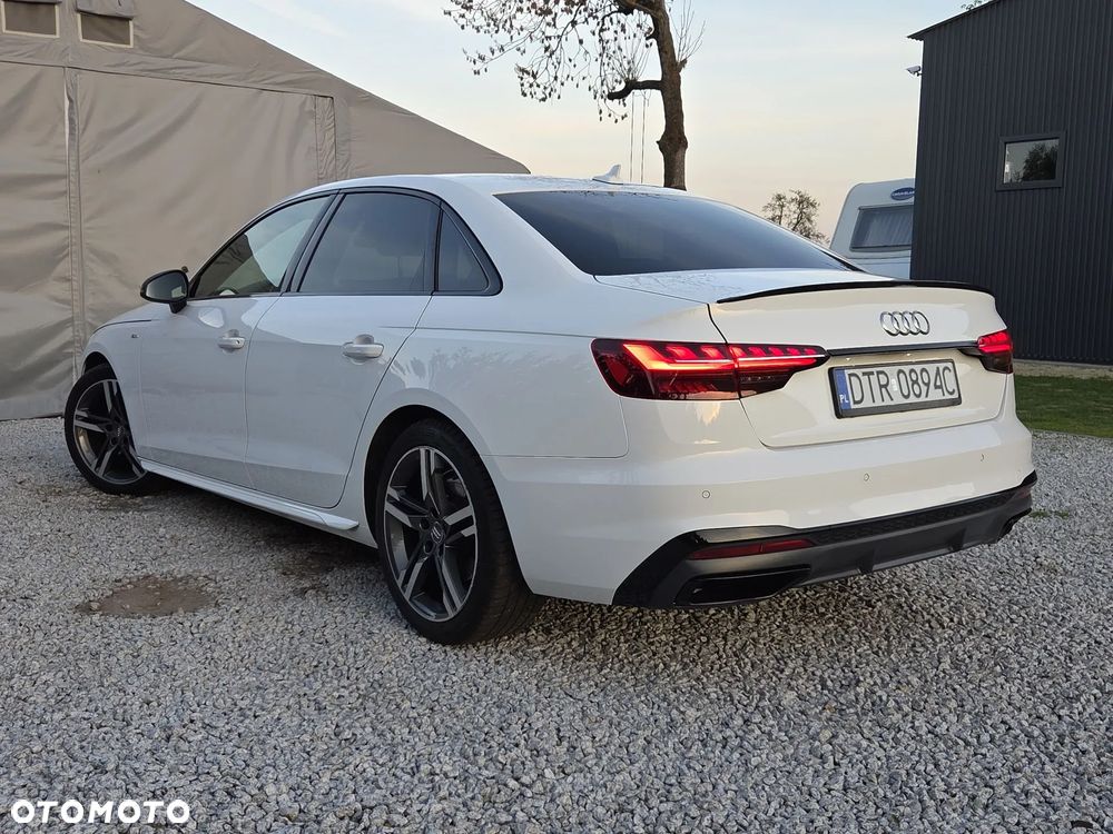 Audi A4 Limousine 35 TFSI mHEV S Line S tronic - 31
