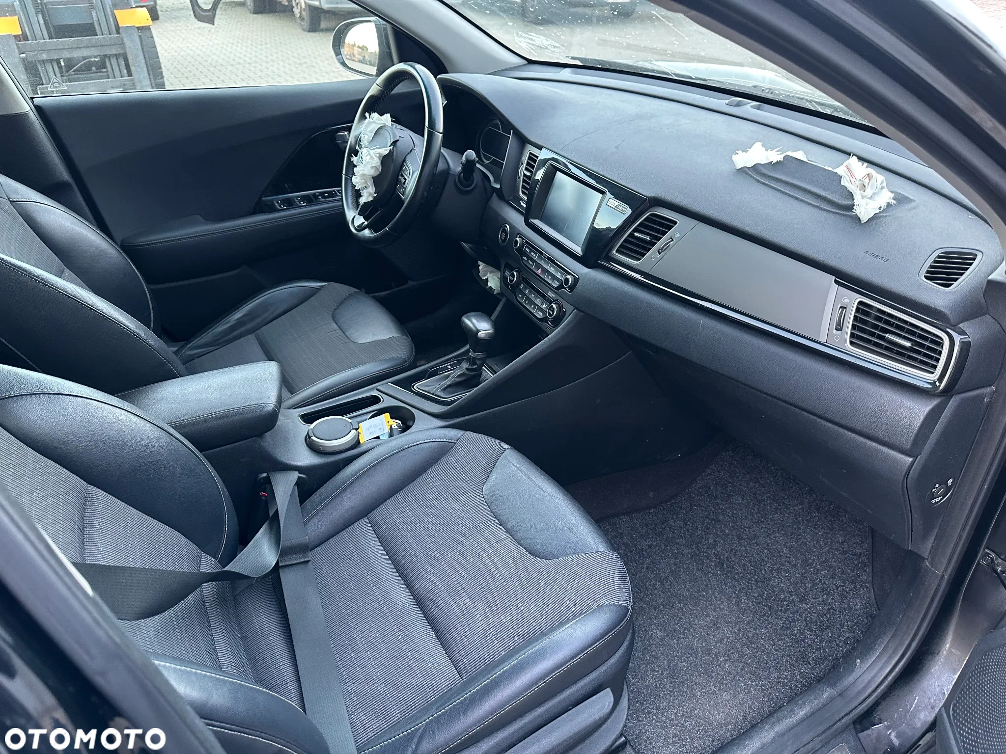 Kia Niro 1.6 GDI Hybrid L - 10