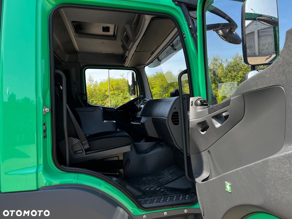 Mercedes-Benz ATEGO - 33