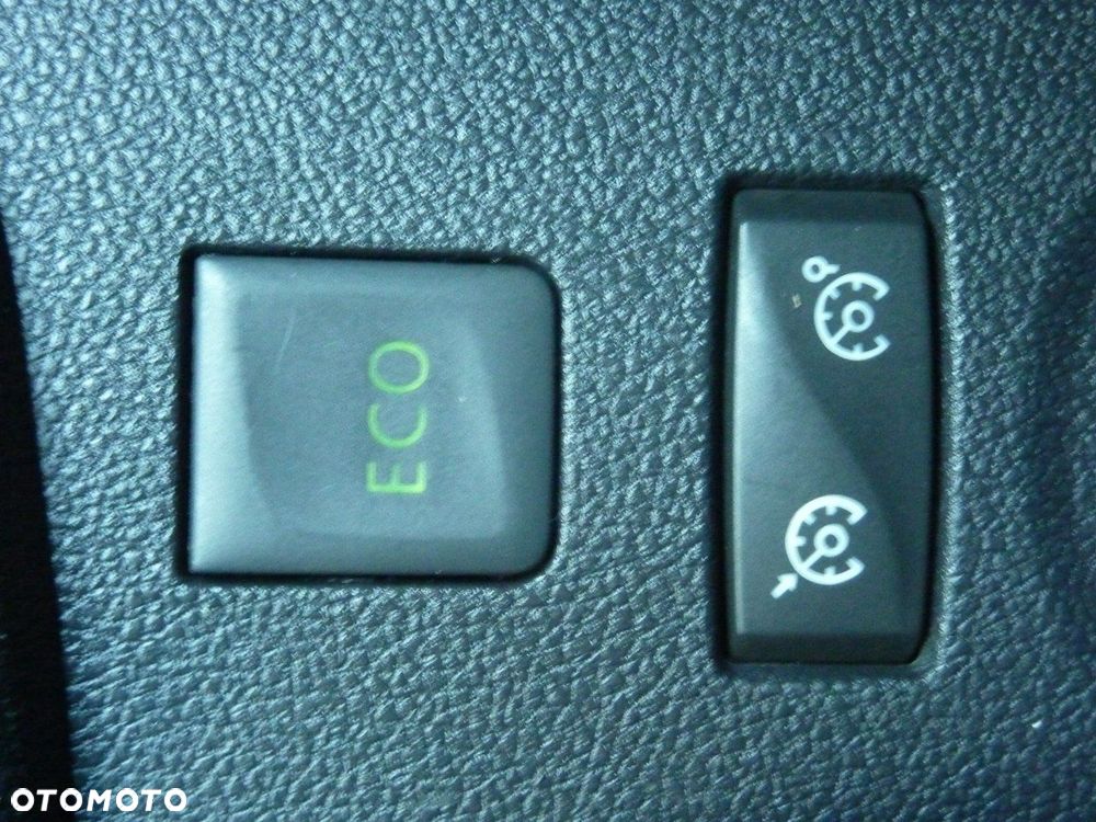 Renault Captur - 32
