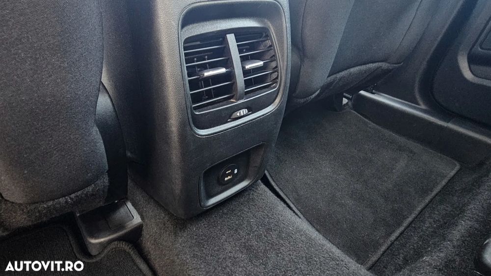 Ford Kuga 2.5 Duratec PHEV Titanium - 18