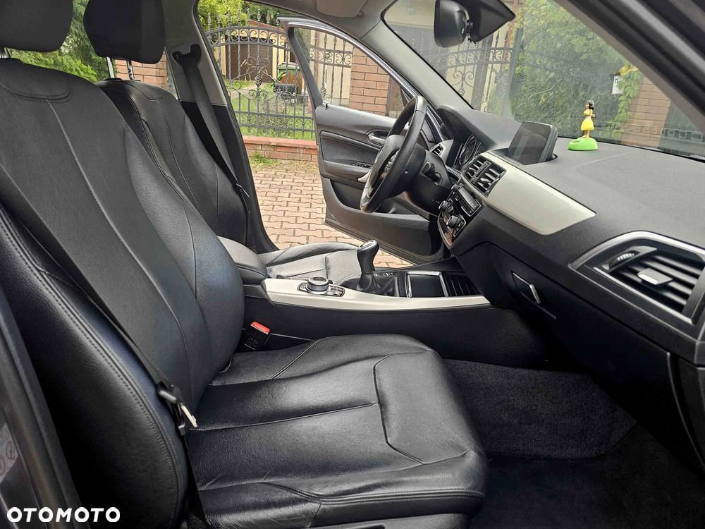 BMW Seria 1 118i Edition Metropolitan - 26