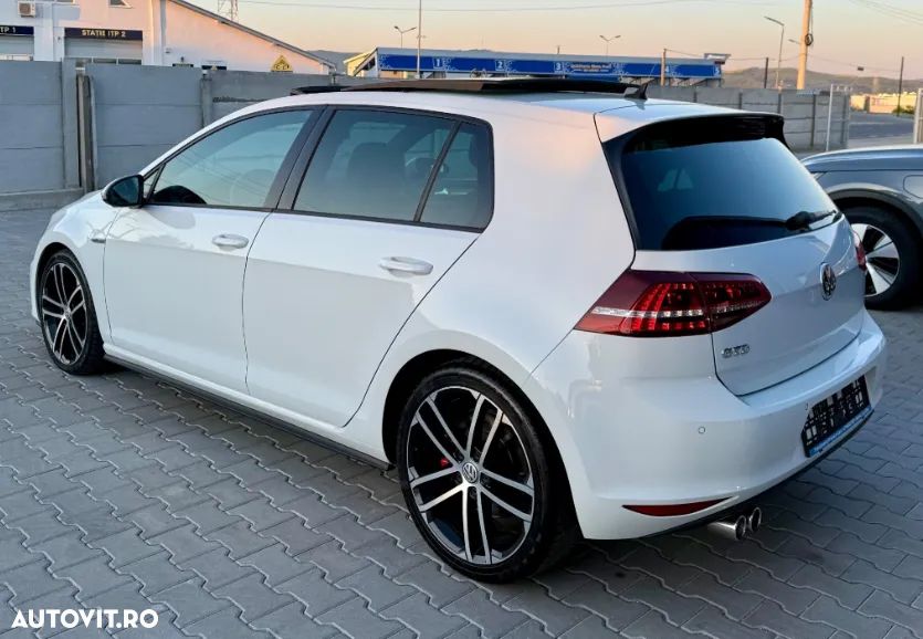 Volkswagen Golf GTD 2.0 TDI SCR DSG - 5