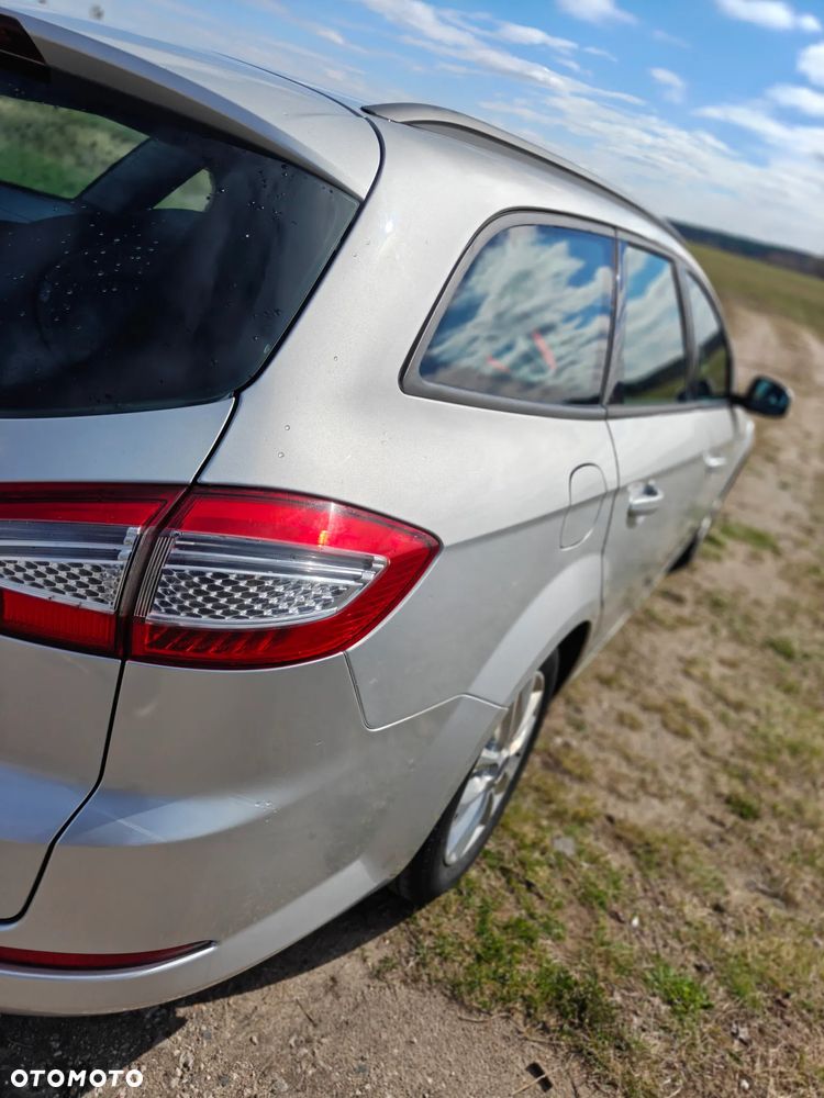 Ford Mondeo 2.0 TDCi Ambiente - 13