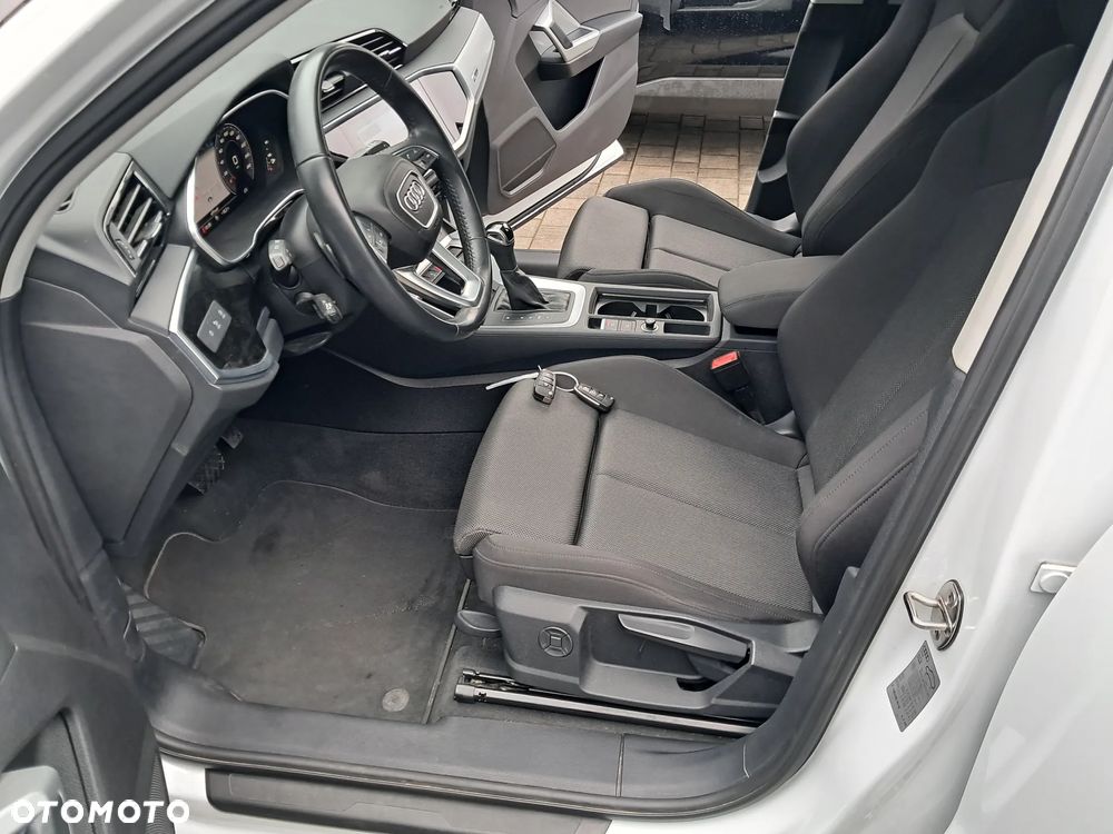 Audi Q3 35 TFSI mHEV S tronic - 35