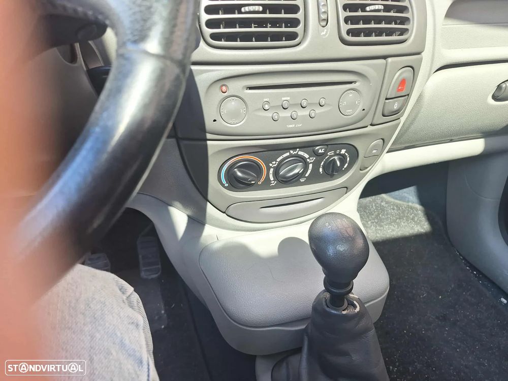 Renault Scénic - 5