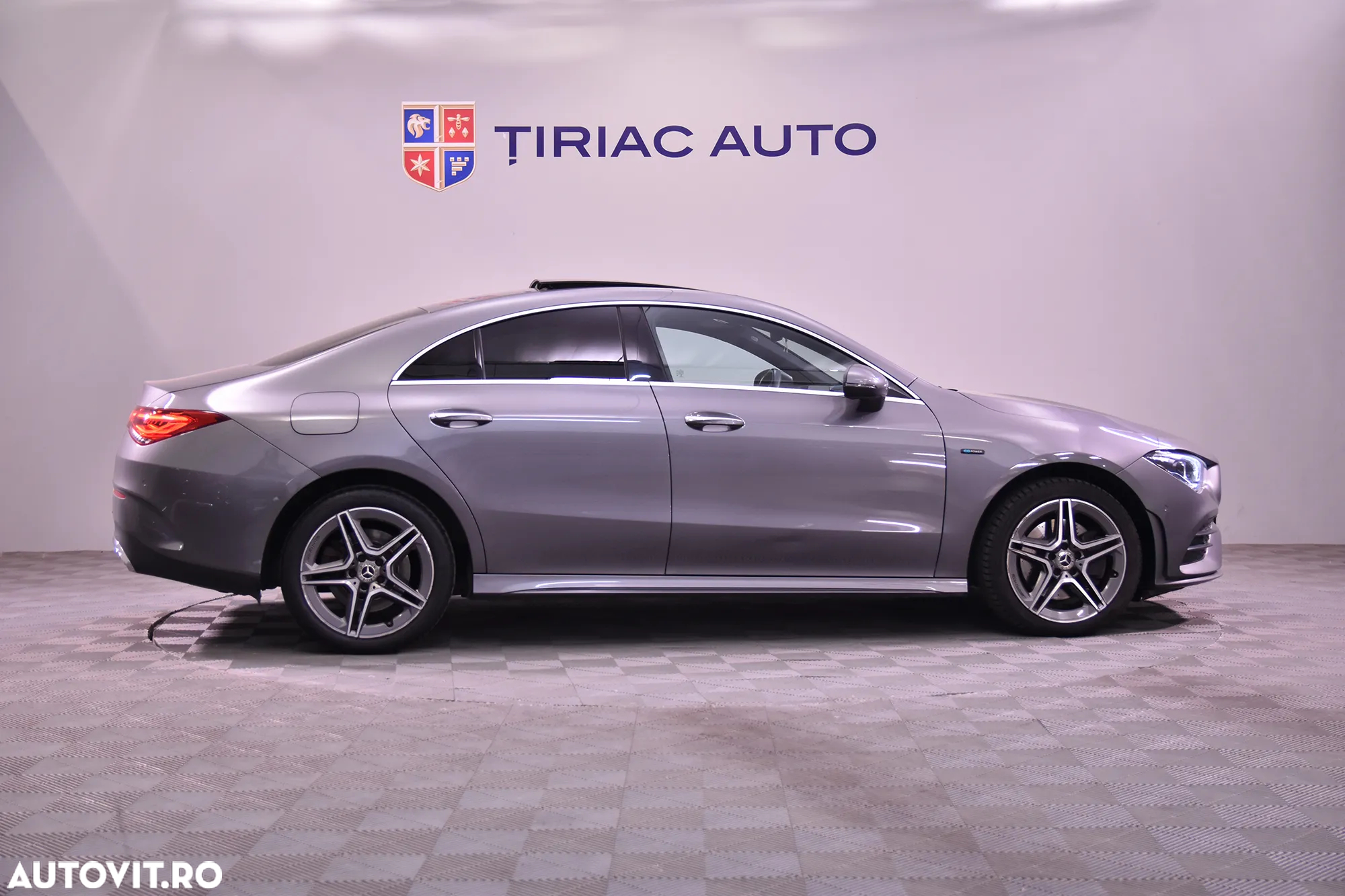 Mercedes-Benz CLA 250 e 8G-DCT AMG Line - 6