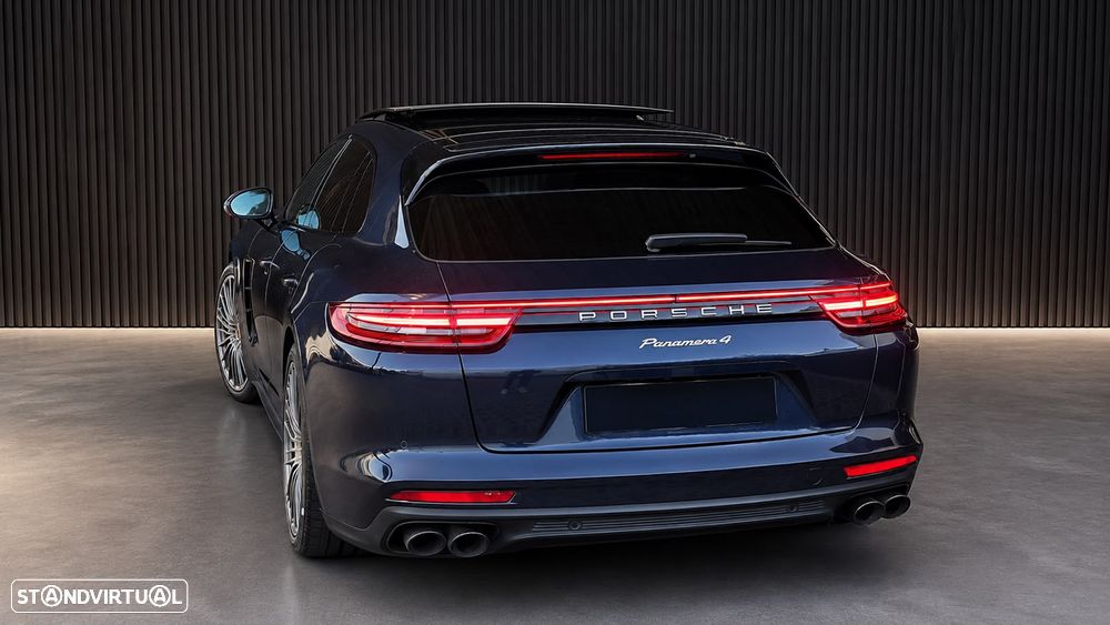 Porsche Panamera Sport Turismo - 1