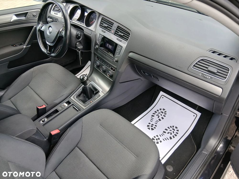 Volkswagen Golf 1.6 TDI BlueMotion Technology Comfortline - 8