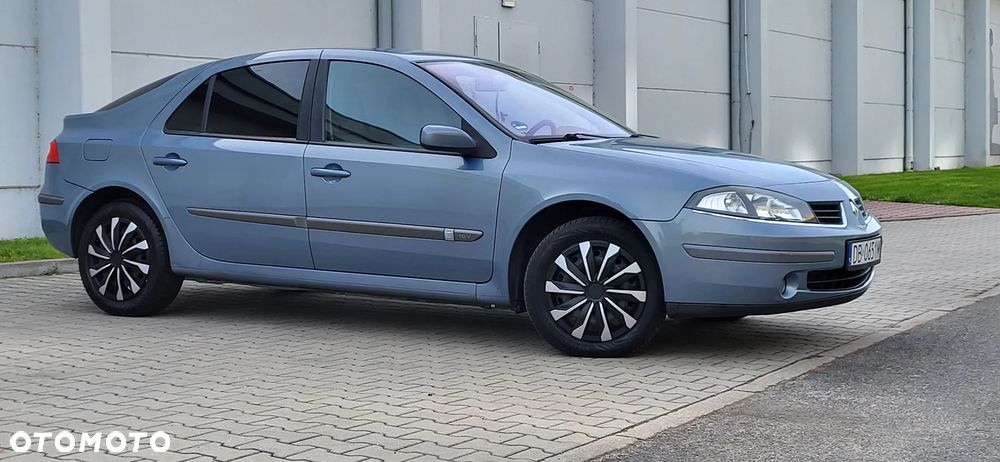 Renault Laguna ver-1-6-authentique - 2