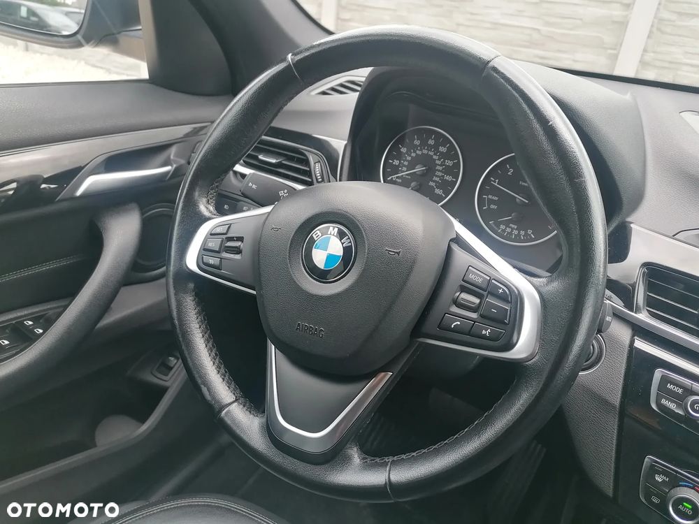 BMW X1 xDrive25i GPF xLine - 16