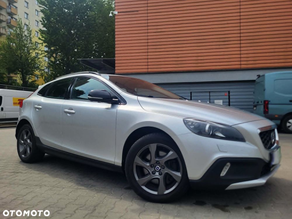 Volvo V40 D4 Summum - 1