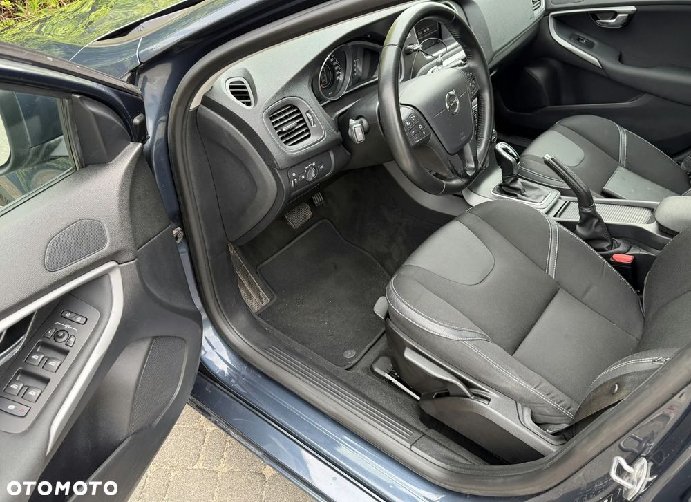 Volvo V40 D2 Geartronic Linje Svart - 10