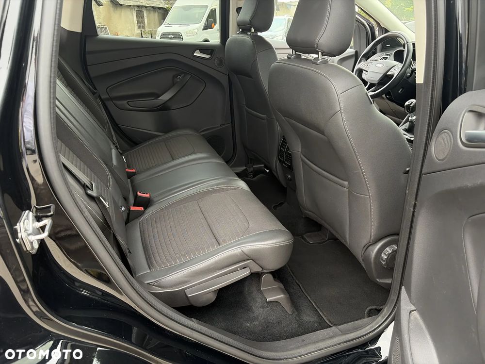 Ford Kuga 1.5 EcoBoost FWD Titanium X - 35