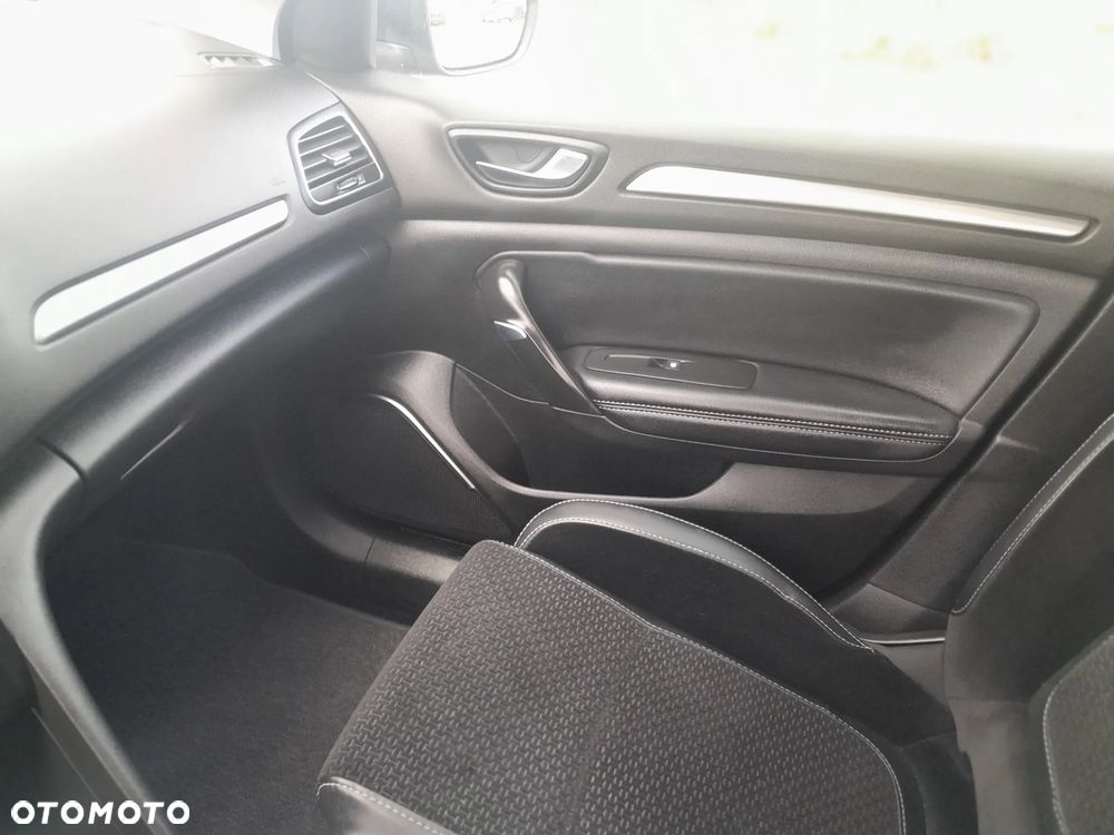 Renault Megane TCe 160 GPF EDC BOSE EDITION - 25