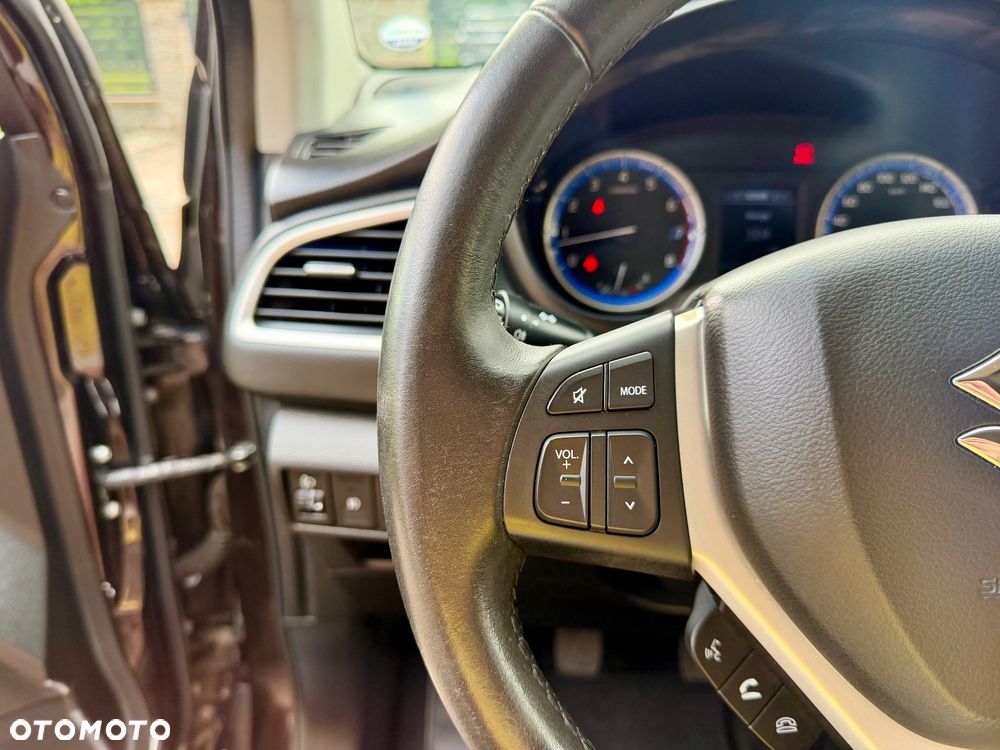 Suzuki SX4 S-Cross 1.6 VVT 4x4 Comfort - 15